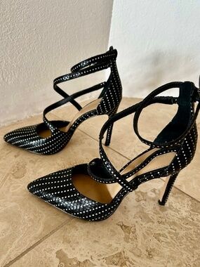 Gianni Bini Polka Dot Criss Cross Heels *Size 7